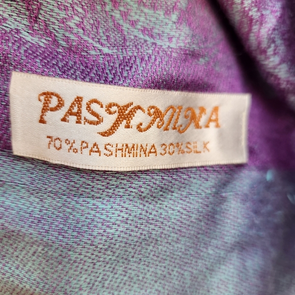 Pashmina Scarf Purple Silk Fringe Shawl Wrap Floral 27 x 70 - Picture 3 of 5